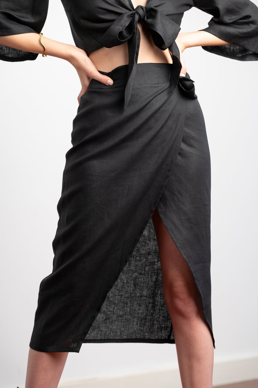 The Wrap Skirt in Black