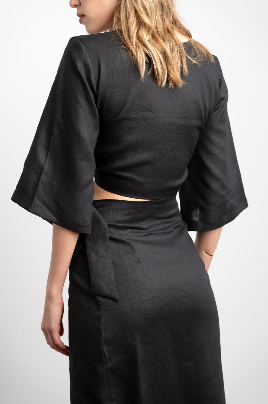 The Wrap Top in Black